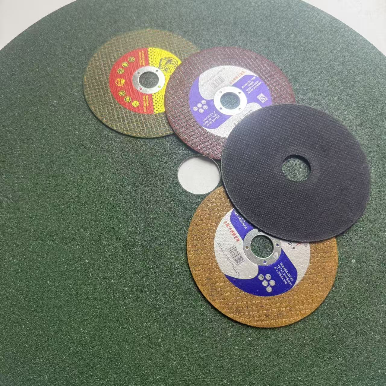 Industrial grade polishing wheel